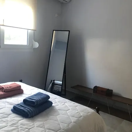 Joanna S Petalídhion